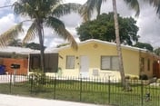Great spot for a sunny, hassle free vacation. Clean, safe and updated. SE 3rd st,