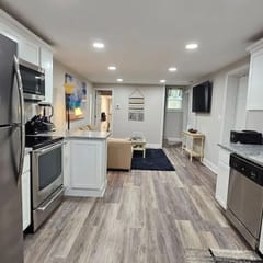 Unit B, cozy, clean and quiet.