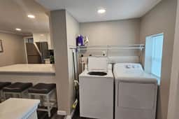 Cozy, quiet, clean and updated. - Image 5
