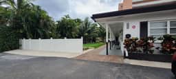 Pompano beach block tropical retreat. Clean, safe and updated. A4 - Image 2
