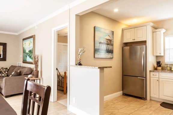 Apt A, 10th St. Best beach block location in Pompano, Clean, safe with everything you need. - Image 5