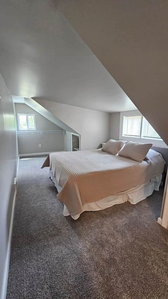 Cozy, quiet, clean and updated. - Image 3
