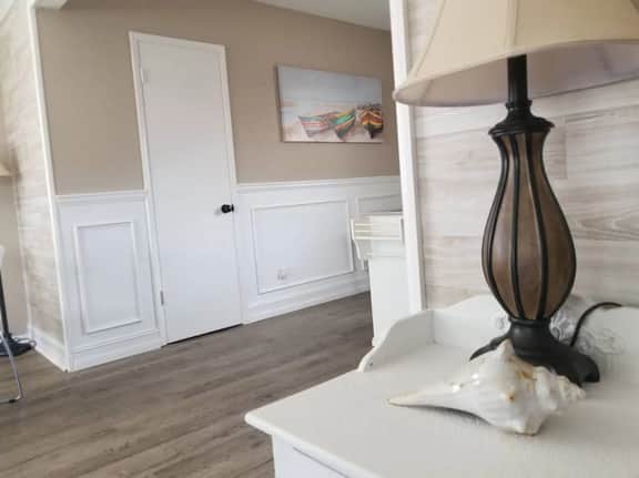 Pompano beach block tropical retreat. Clean, safe and updated. A4 - Image 5