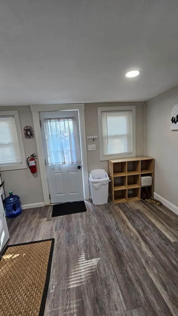 Unit B, cozy, clean and quiet. - Image 2